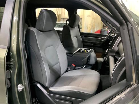 Used 2021 RAM 1500 Big Horn image 18