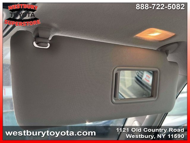 Used 2022 Toyota 4Runner SR5 Premium w/ Moonroof Package AWD/4WD image 32