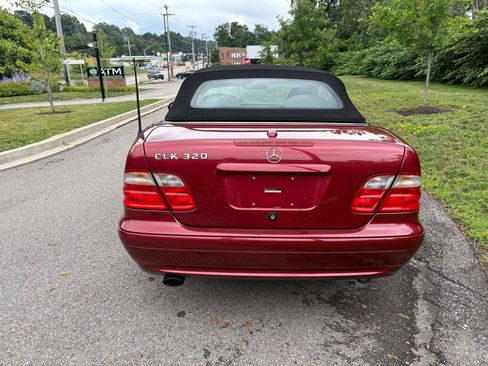 Used 2000 Mercedes-Benz CLK 320 Cabriolet image 6