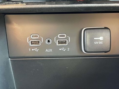 Used 2025 Jeep Grand Cherokee L Laredo RWD image 29