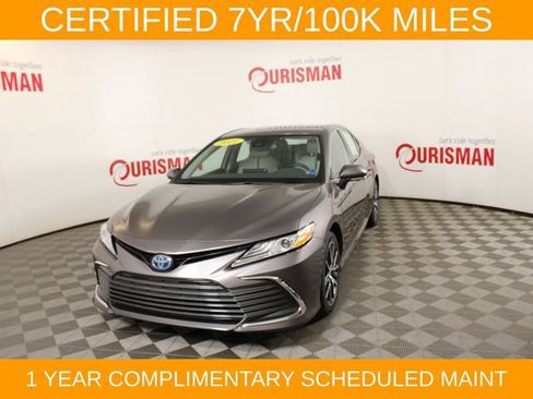 Used 2022 Toyota Camry XLE FWD image 1