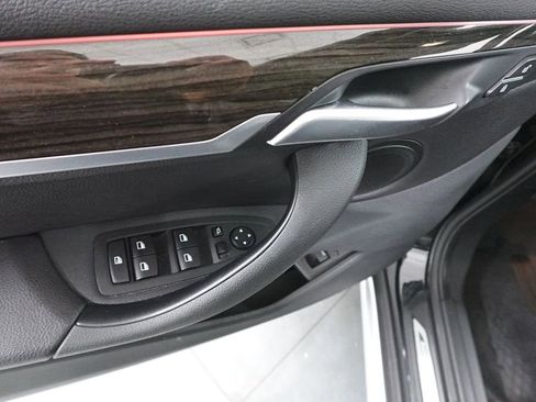 Used 2018 BMW X1 xDrive28i image 9