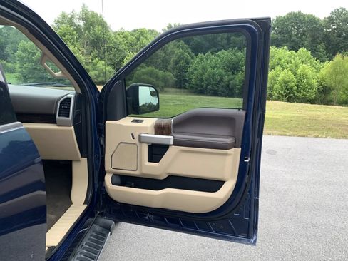 Used 2019 Ford F150 Lariat RWD image 26