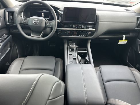 New 2026 Nissan Pathfinder SL FWD image 11