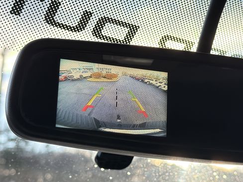 Used 2011 Ford F350 Lariat w/ Lariat Interior Pkg image 19