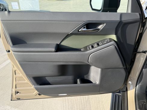 New 2026 Lexus GX 550 AWD/4WD image 17