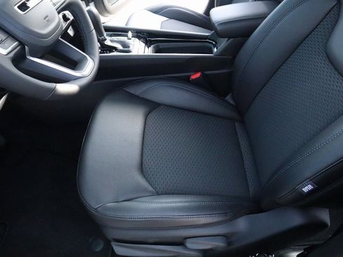 New 2026 Jeep Compass Latitude image 11