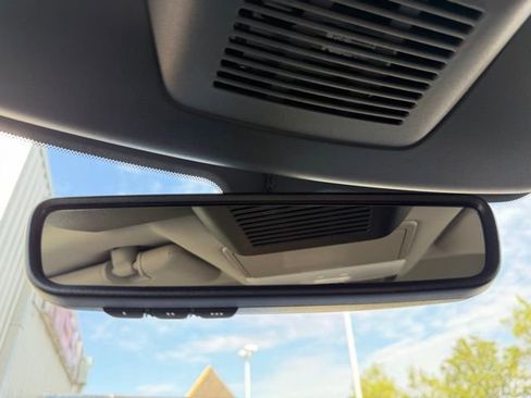 New 2026 Nissan Pathfinder Platinum image 29