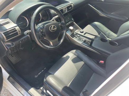 Used 2014 Lexus IS 250 RWD image 11