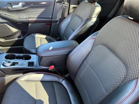 Used 2023 Ford Escape ST-Line Elite w/ Class II Trailer Tow Package image 17