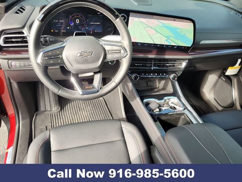 New 2025 Chevrolet Traverse Z71 w/ Enhanced Driving Package image 25