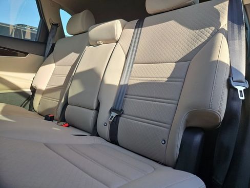 Used 2020 Kia Sorento LX w/ LX I4 Convenience Package image 15