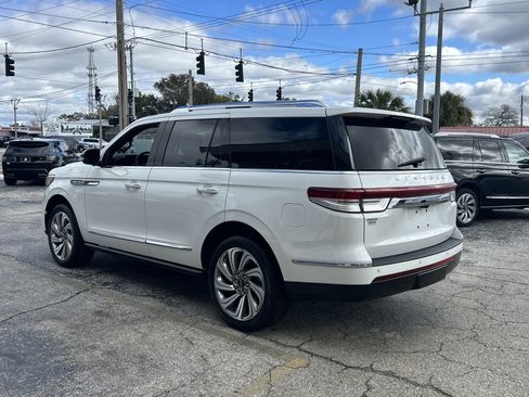 Used 2023 Lincoln Navigator Reserve image 7