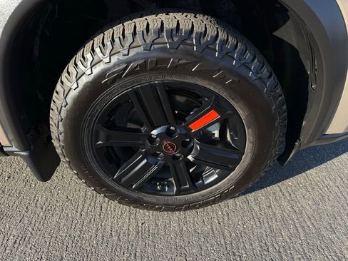 Certified 2025 Nissan Rogue SV image 9