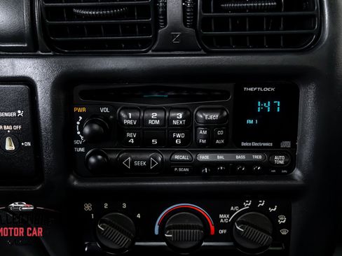 Used 2000 Chevrolet S10 Pickup LS w/ Preferred Equipment Group RWD image 85