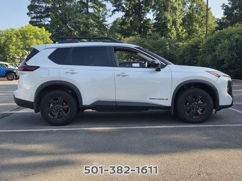 Used 2025 Nissan Rogue SV AWD/4WD image 6