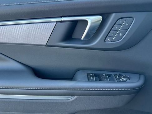 New 2026 Buick Enclave Sport Touring w/ Power Package image 11