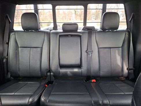 Used 2022 Ford F250 Lariat w/ Black Appearance Package image 13