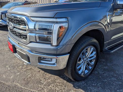 Used 2024 Ford F150 Lariat w/ FX4 Off-Road Package image 8