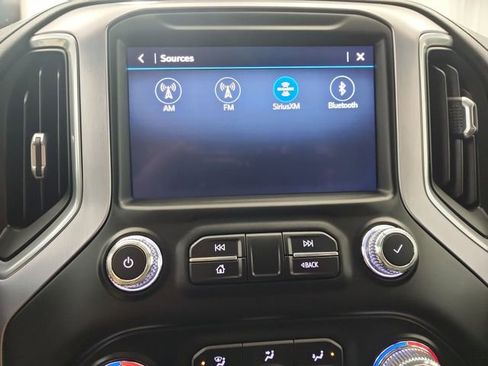 Used 2019 GMC Sierra 1500 SLE w/ SLE Value Package image 16