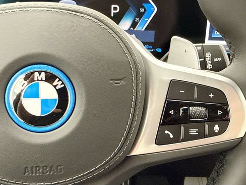 Used 2026 BMW X5 xDrive50e w/ M Sport Package AWD/4WD image 12
