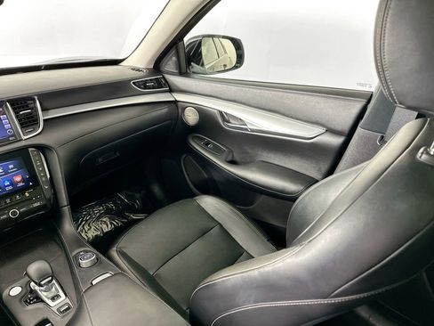 Used 2019 INFINITI QX50 Essential w/ Premium Heat Package AWD/4WD image 24
