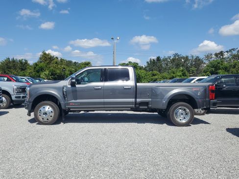 New 2026 Ford F450 Platinum w/ Platinum Plus Package image 6