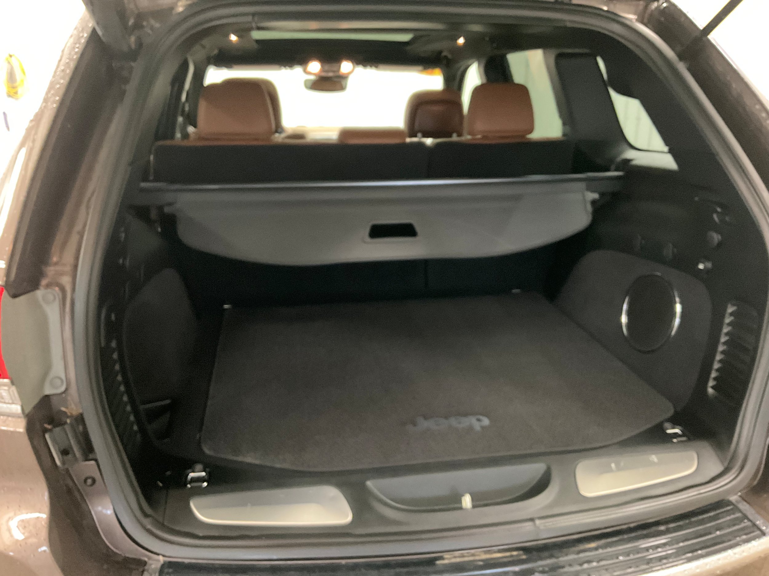 Used 2018 Jeep Grand Cherokee Summit AWD/4WD image 24