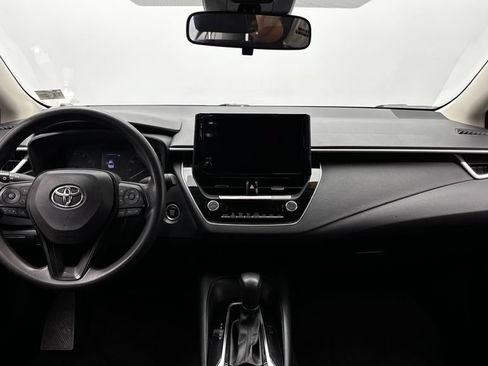 Used 2024 Toyota Corolla LE w/ LE Convenience Package FWD image 27