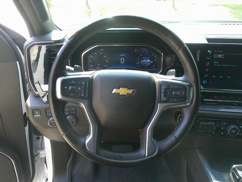 Used 2024 Chevrolet Silverado 1500 LTZ w/ Technology Package image 19