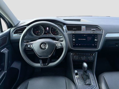 Used 2020 Volkswagen Tiguan SE R-Line image 20
