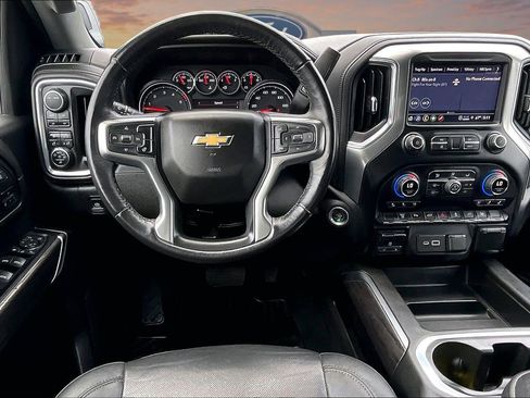 Used 2022 Chevrolet Silverado 3500 LTZ w/ LTZ Plus Package AWD/4WD image 5
