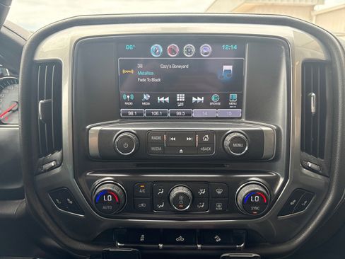 Used 2016 Chevrolet Silverado 1500 LTZ Z71 w/ LPO, Off-Road Sport Package AWD/4WD image 21