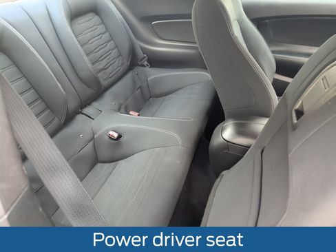Used 2017 Ford Mustang Coupe RWD image 16