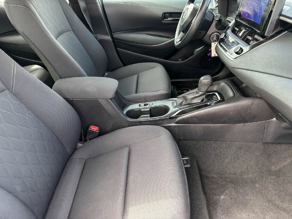 Certified 2025 Toyota Corolla LE FWD image 21