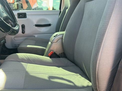 Used 2003 Jeep Wrangler Sahara image 8