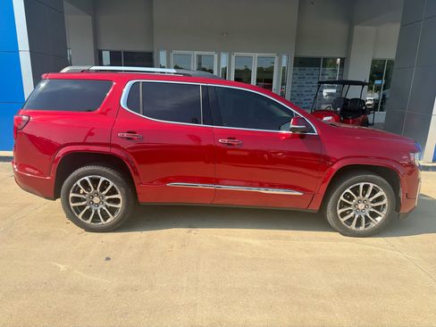 Used 2021 GMC Acadia Denali w/ Denali Technology Package FWD image 7