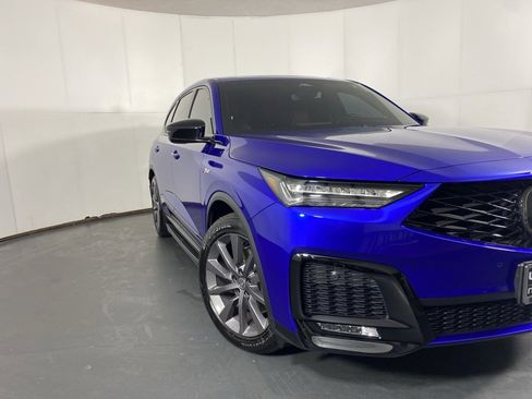 Used 2025 Acura MDX A-Spec image 4