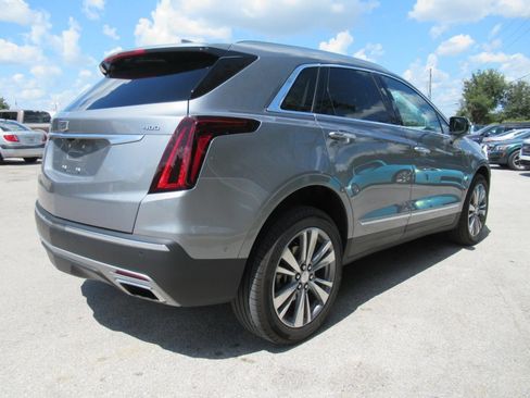 Used 2024 Cadillac XT5 Premium Luxury w/ Technology Package FWD image 8