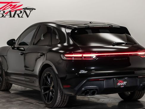 Used 2023 Porsche Macan GTS w/ GTS Sport Package image 3