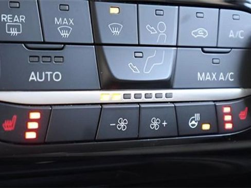 Used 2022 Ford Escape SE w/ Convenience Package image 21