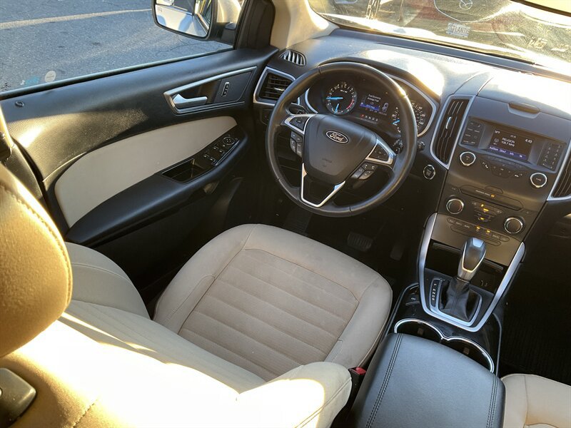 Used 2017 Ford Edge SEL AWD/4WD image 18