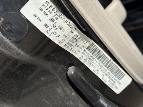 Used 2006 Jeep Commander Limited image 10