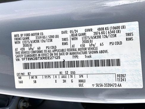 Used 2024 Ford F250 Lariat w/ Lariat Ultimate Package AWD/4WD image 30