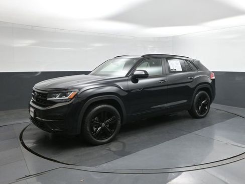 Certified 2023 Volkswagen Atlas Cross Sport SEL R-Line image 34