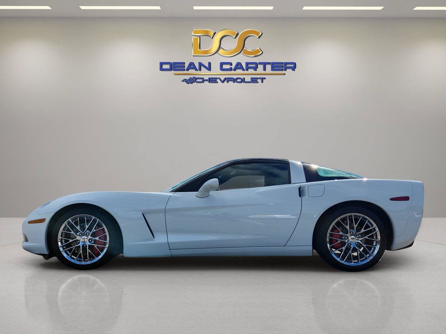 Used 2012 Chevrolet Corvette Coupe w/ 2LT Preferred Equipment Group RWD image 2