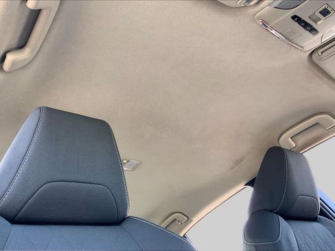 Used 2022 Toyota Corolla LE FWD image 14