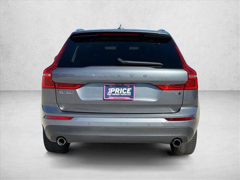 Used 2020 Volvo XC60 T5 Momentum image 6