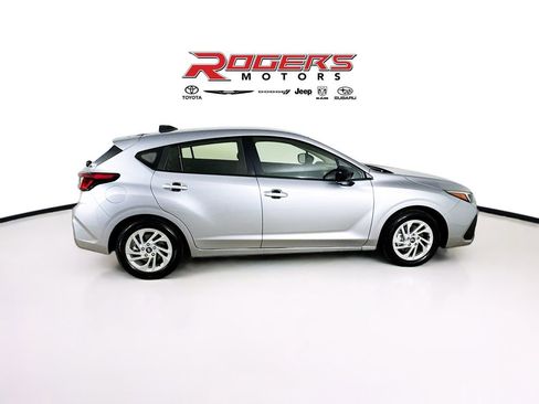 Used 2025 Subaru Impreza 2.0i AWD/4WD image 9