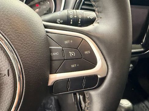 Used 2018 Jeep Compass Limited w/ Navigation Group AWD/4WD image 43